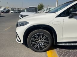 
										Mercedes-Benz EQS full									