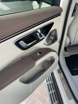 
										Mercedes-Benz EQS full									