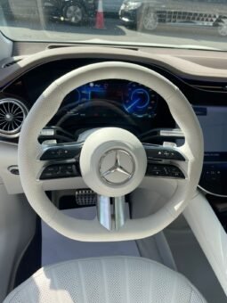 
										Mercedes-Benz EQS full									