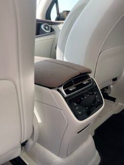 
										Mercedes-Benz EQS full									