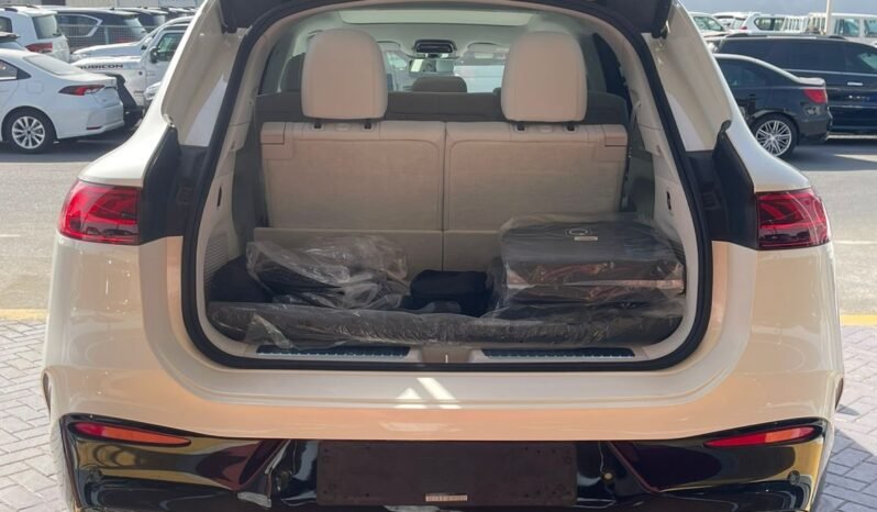 
								Mercedes-Benz EQS full									