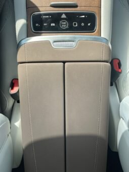 
										Mercedes-Benz EQS full									