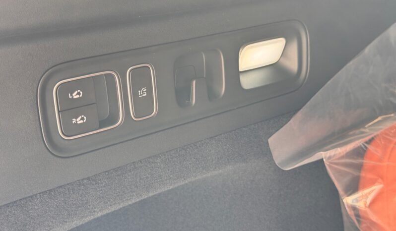 
								LI AUTO L7 ULTRA full									