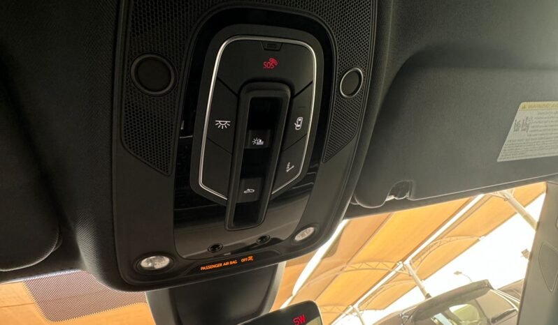 
								AUDI Q7 45 TFSI full									