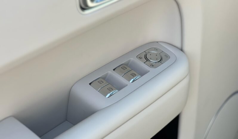 
								LI AUTO – L9 ULTRA full									