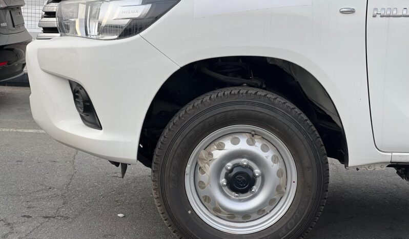
								TOYOTA HILUX SR5 full									