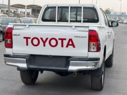 
										TOYOTA HILUX SR5 full									