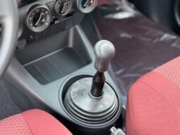 
										TOYOTA HILUX SR5 full									