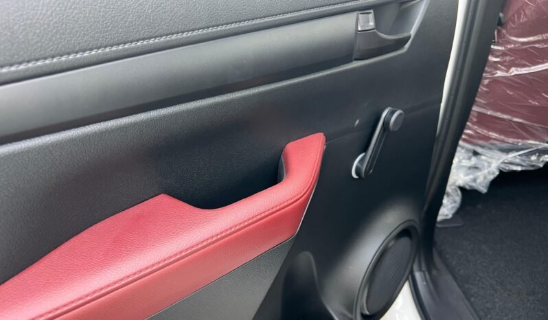 
								TOYOTA HILUX SR5 full									