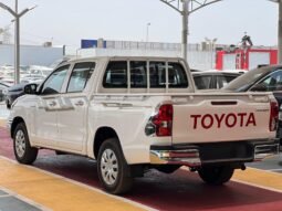 
										TOYOTA HILUX SR5 full									