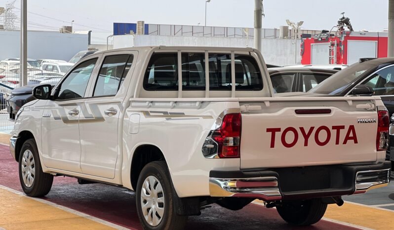 
								TOYOTA HILUX SR5 full									
