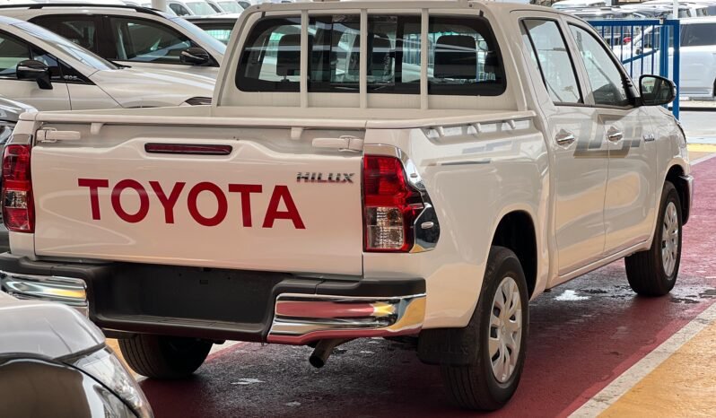 
								TOYOTA HILUX SR5 full									
