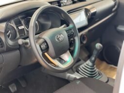 
										TOYOTA HILUX SR5 full									