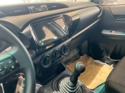 
										TOYOTA HILUX SR5 full									