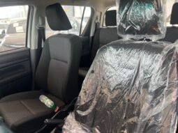 
										TOYOTA HILUX SR5 full									