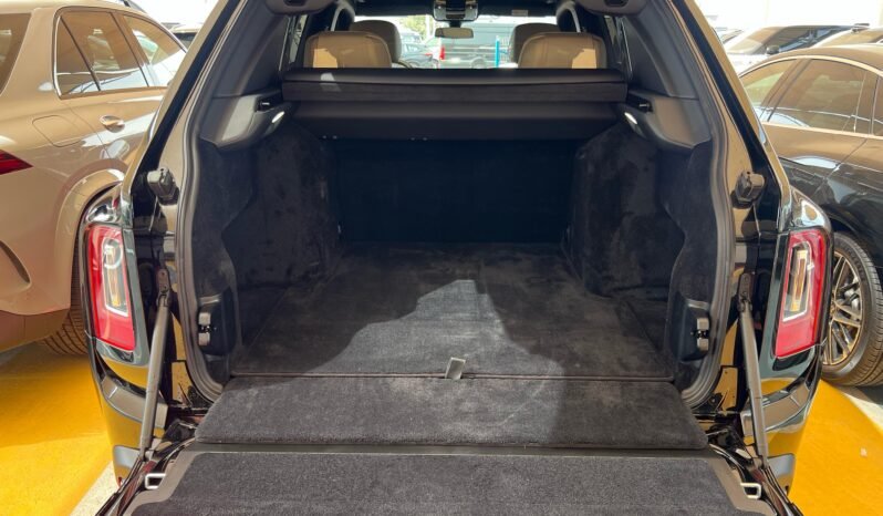 
								ROLLS ROYCE CULLINAN full									