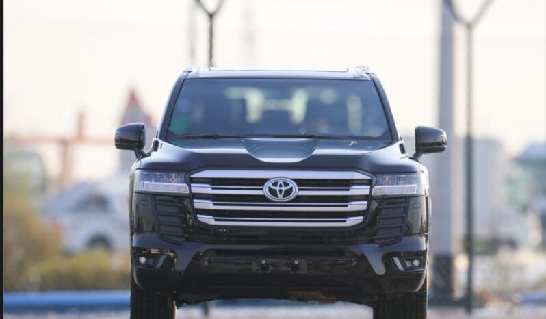 
								Toyota Land Cruiser 300 full									