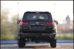 
										Toyota Land Cruiser 300 full									