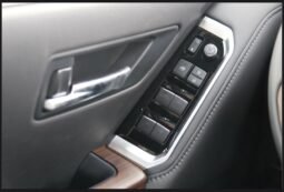 
										Toyota Land Cruiser 300 full									