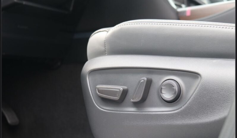 
								Toyota Land Cruiser 300 full									