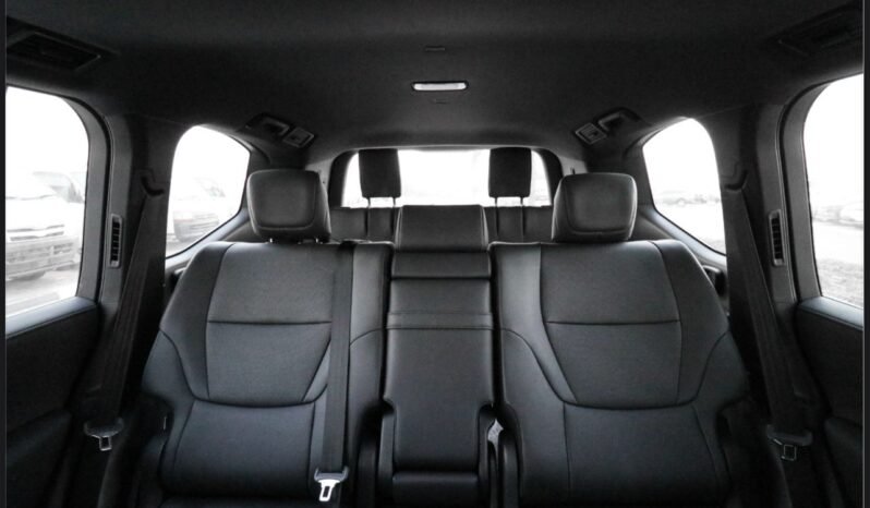 
								Toyota Land Cruiser 300 full									