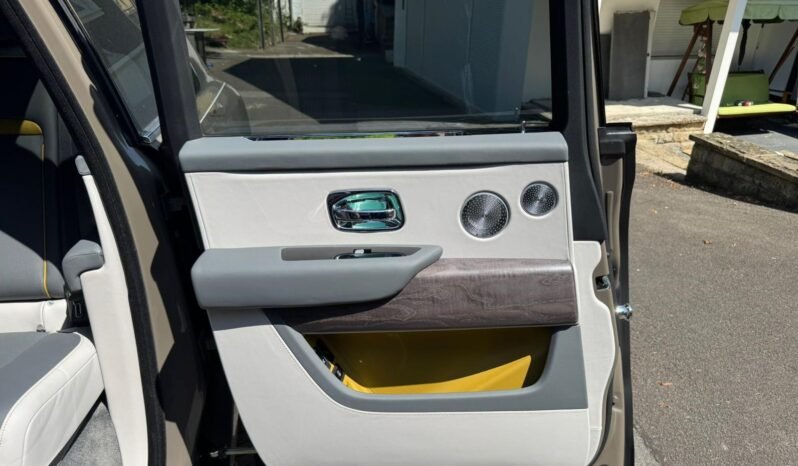 
								ROLLS ROYCE CULLINAN full									