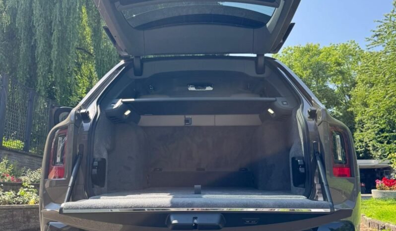 
								ROLLS ROYCE CULLINAN full									