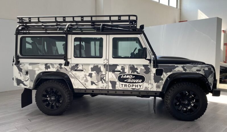 
								LAND ROVER DEFENDER full									