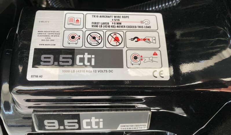 
								LAND ROVER DEFENDER full									