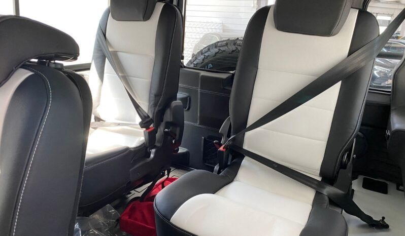 
								LAND ROVER DEFENDER full									