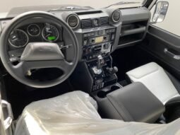 
										LAND ROVER DEFENDER full									