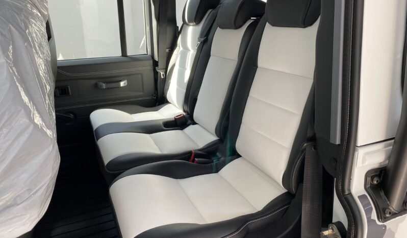 
								LAND ROVER DEFENDER full									