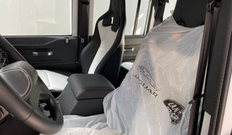 
								LAND ROVER DEFENDER full									