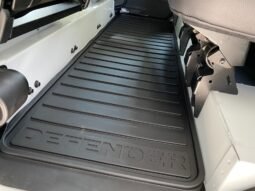 
										LAND ROVER DEFENDER full									