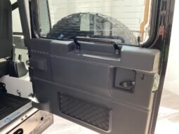 
										LAND ROVER DEFENDER full									