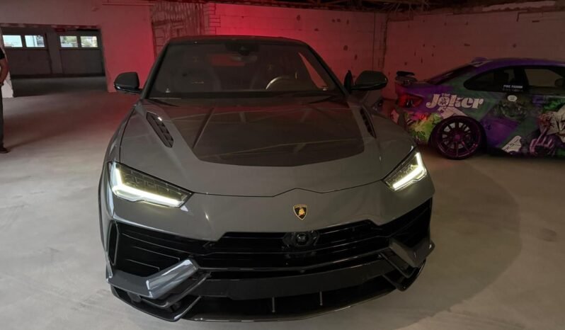 
								LAMBORGHINI URUS full									