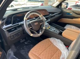 
										CADILLAC ESCALADE full									