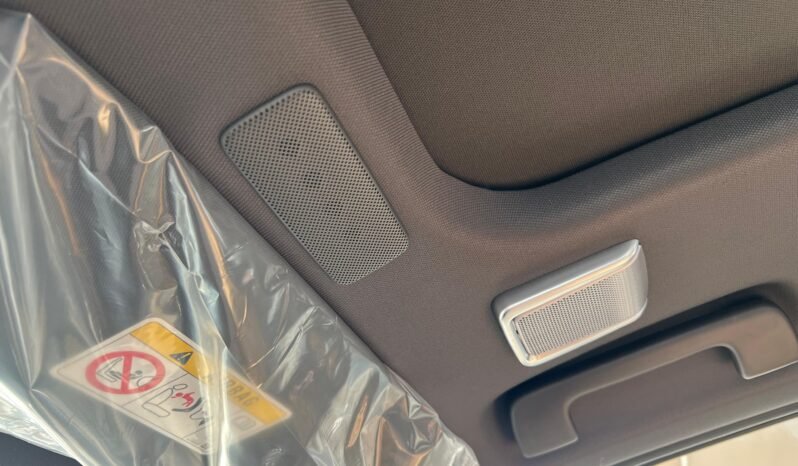 
								CADILLAC ESCALADE full									