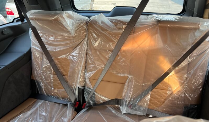 
								CADILLAC ESCALADE full									