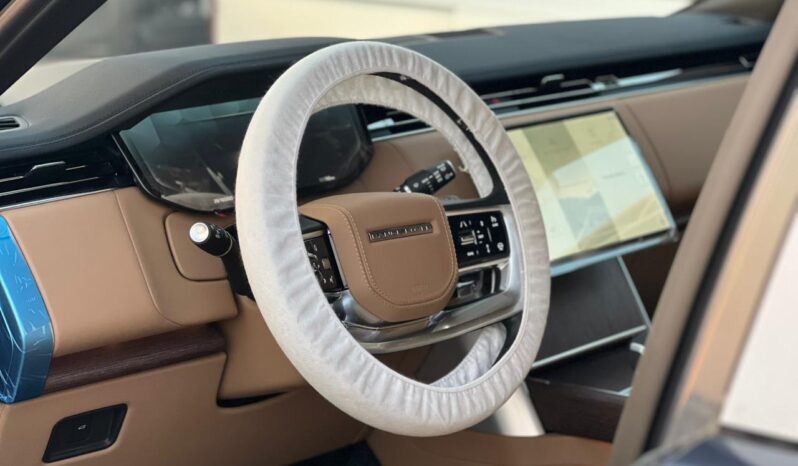 
								Land Rover Range Rover Vogue SE full									