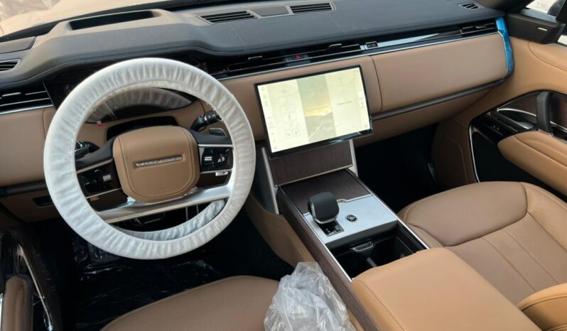 
								Land Rover Range Rover Vogue SE full									