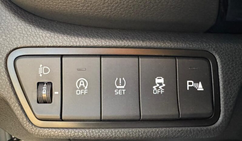 
								Kia Seltos 1.5L Petrol, Model 2025 full									