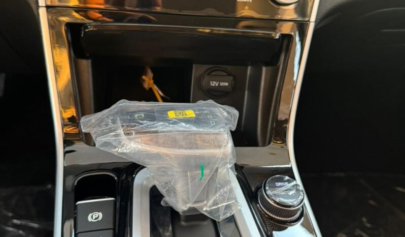 
								Kia Seltos 1.5L Petrol, Model 2025 full									