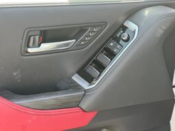 
										2025 Toyota Land Cruiser VXR 3.5L Hybrid full									