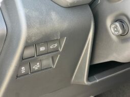 
										2025 Toyota Land Cruiser VXR 3.5L Hybrid full									