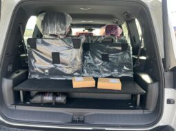 
										2025 Toyota Land Cruiser VXR 3.5L Hybrid full									