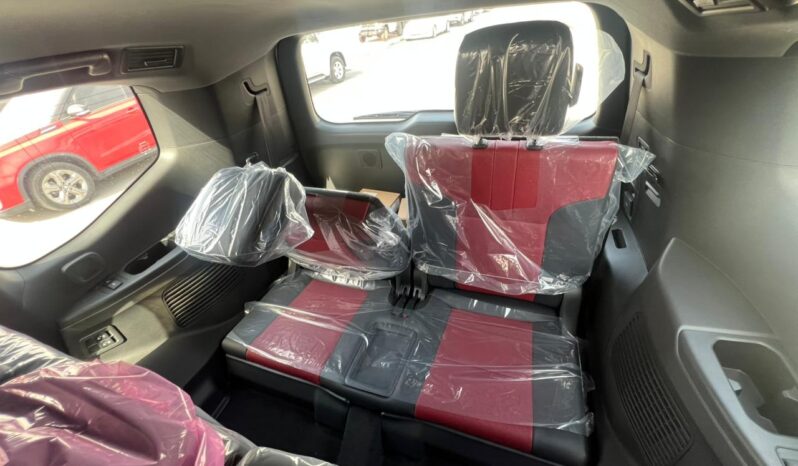 
								2025 Toyota Land Cruiser VXR 3.5L Hybrid full									